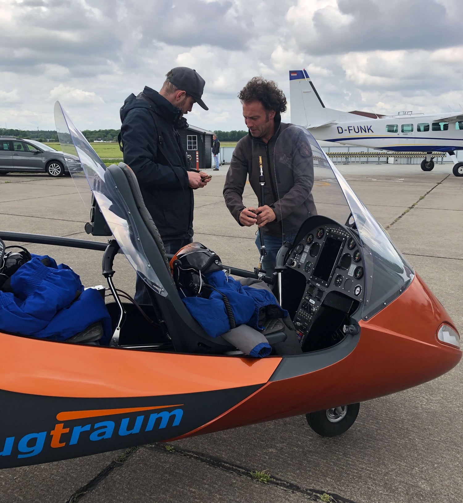 Bodeneinweisung_Flugschule_Tragschrauber